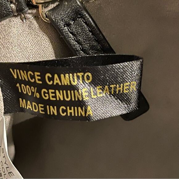 Vince Camuto Black Leather Hobo Shoulder Bag Gold Hardware Zip Lining - Picture 9 of 15
